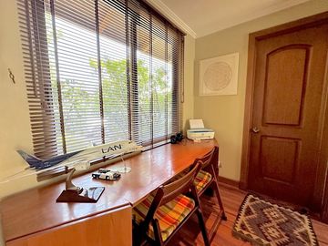 Propiedad Amplia En Chamisero, Condominio Consolidado
