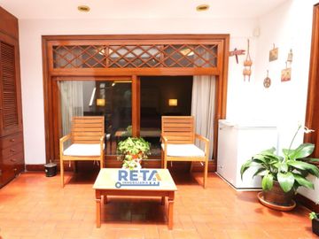 VENDO CASA TOTALMENTE REMODELADA CON PISCINA FINOS ACABADOS CON ZONA DE BBQ