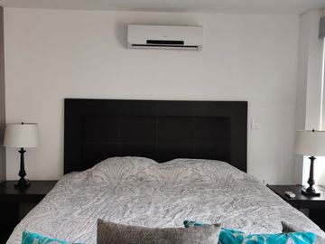 SE VENDE Departamento amueblado en Torre Nuvolé
