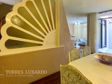 Ocasión Venta de Hermosa Casa Cerca a Parque en Surco, en excelente estado!