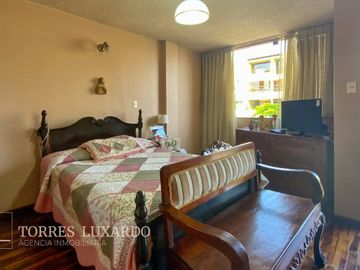 Ocasión Venta de Hermosa Casa Cerca a Parque en Surco, en excelente estado!
