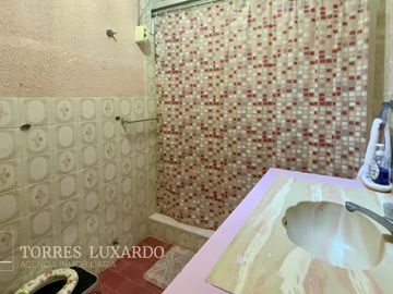 Ocasión Venta de Hermosa Casa Cerca a Parque en Surco, en excelente estado!