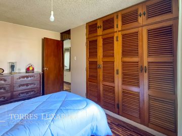 Ocasión Venta de Hermosa Casa Cerca a Parque en Surco, en excelente estado!