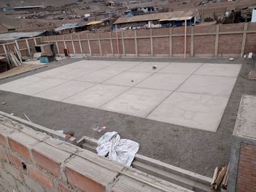 VENTANILLA SE VENDE TERRENO CERCADO * AREA: 2,100.00 M2 **USO INDUSTRIAL COMERCIAL**