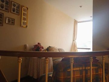 VENDO HERMOSA CASA CON JARDINES Y PISCINA EN SAN ISIDRO Y CERCA A LA AV. JAVIER PRADO