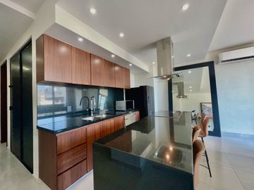 Departamento en venta con rooftop, alberca y vistas 360, Torre 21