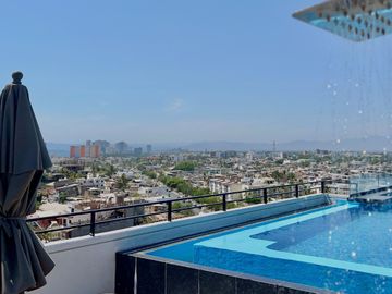 Departamento en venta con rooftop, alberca y vistas 360, Torre 21