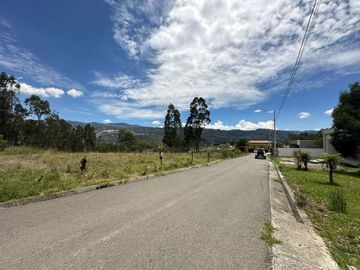 AMPLIO TERRENO DE PRIMERA EN PAMPAVINITMILLA
