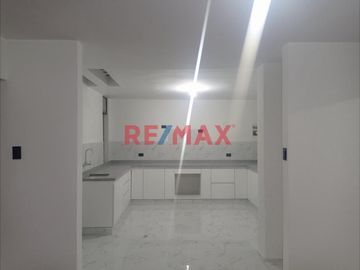 Venta De Hermoso Duplex En San Miguel