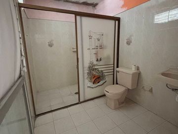 AMPLIA CASA EN VENTA ENTESISTÁN