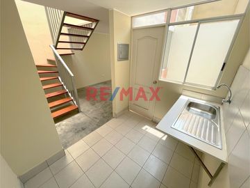 Casa En Venta Residencial Magisterial El Golf De Trujillo