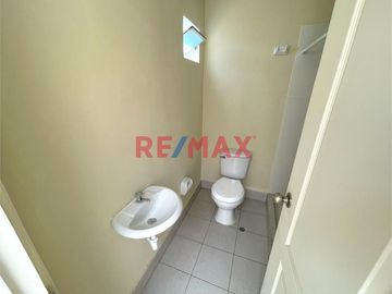 Casa En Venta Residencial Magisterial El Golf De Trujillo