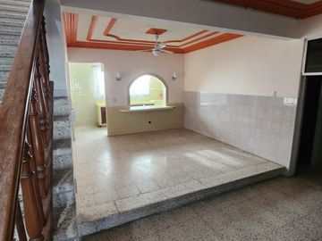CASA EN COL. ZARAGOZA