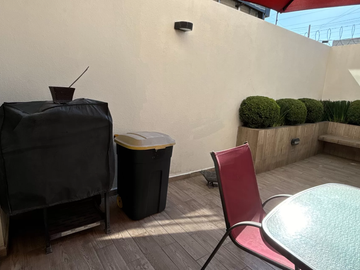 LA CASA QUE ESTABAS ESPERANDO: MODERNA, AMPLIA, GRAN UBICACIÓN, 4R 3 AUTOS TECHADOS, PADEL, ETC