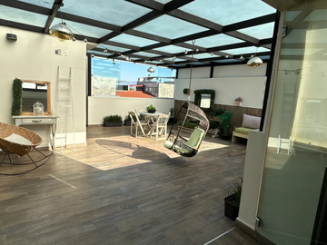 LA CASA QUE ESTABAS ESPERANDO: MODERNA, AMPLIA, GRAN UBICACIÓN, 4R 3 AUTOS TECHADOS, PADEL, ETC