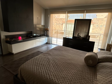 LA CASA QUE ESTABAS ESPERANDO: MODERNA, AMPLIA, GRAN UBICACIÓN, 4R 3 AUTOS TECHADOS, PADEL, ETC