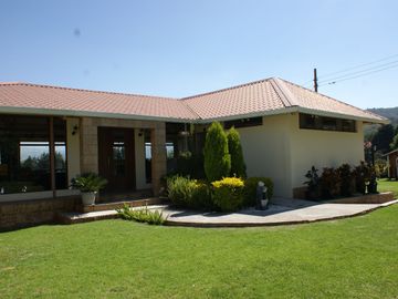 Quinta - Norte - Guayllbamba - Casa - Terreno - Quito