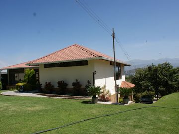 Quinta - Norte - Guayllbamba - Casa - Terreno - Quito
