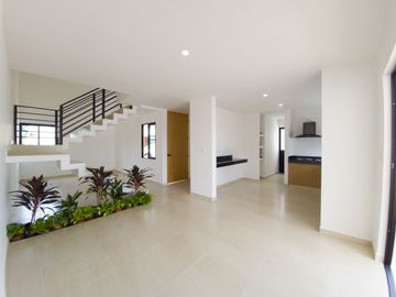 Casa en Venta, Privada Residencial Camelia, Sitpach,Yucatán.