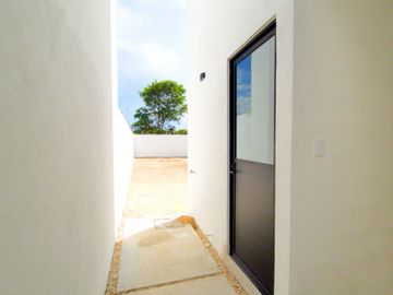 Casa en Venta, Privada Residencial Camelia, Sitpach,Yucatán.