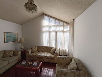 Casa Como Terreno O Inversionistas Que Desean Ampliar Su Negocio En Santiago de Surco