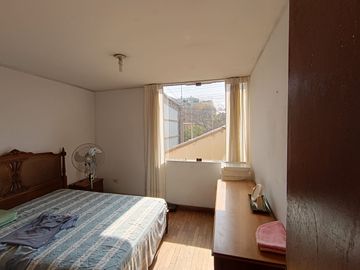 Casa Como Terreno O Inversionistas Que Desean Ampliar Su Negocio En Santiago de Surco