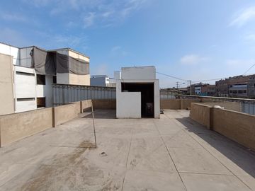 Casa Como Terreno O Inversionistas Que Desean Ampliar Su Negocio En Santiago de Surco