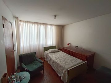 Casa Como Terreno O Inversionistas Que Desean Ampliar Su Negocio En Santiago de Surco