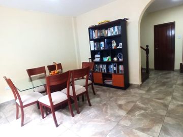 VENTA DE CASA EN LA PERLA ALTA CALLAO