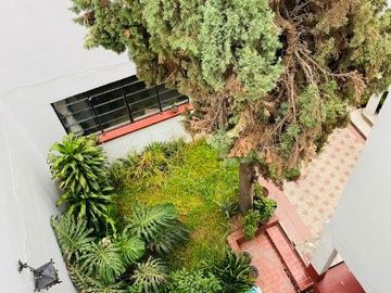 Venta casa antigua en Col. Roma Norte: 570m2, 3 recámaras, 5 baños, 4 estac.