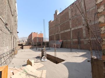 🏡 Venta de Casa en Av. Próceres de la Independencia – 295.8 m² | Oportunidad para Inversionistas 💼💰