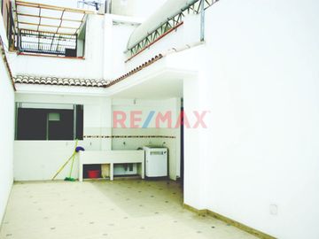 SE VENDE HERMOSO DEPARTAMENTO EN 2DO PISO