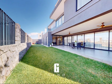 CASA EN VENTA EN LOMAS DEL VALLE