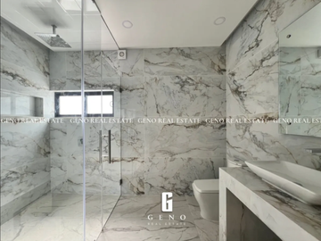 CASA EN VENTA EN QUINTAS DEL SOL REMODELADA Y CON ALBERCA