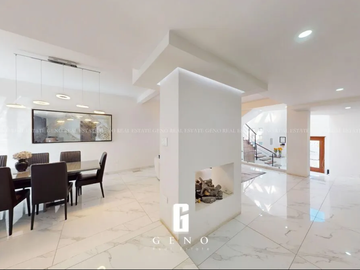CASA EN VENTA EN QUINTAS DEL SOL REMODELADA Y CON VESTIDOR AMPLIO