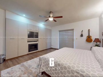CASA EN VENTA EN QUINTAS DEL SOL REMODELADA Y CON VESTIDOR AMPLIO