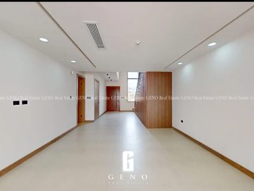 CASA EN VENTA EN BOSQUE REAL CON ACABADOS MODERNOS
