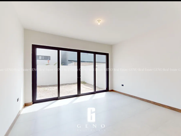 CASA EN VENTA EN BOSQUE REAL CON ACABADOS MODERNOS