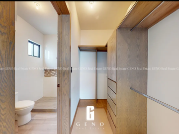 CASA EN VENTA EN BOSQUE REAL CON ACABADOS MODERNOS