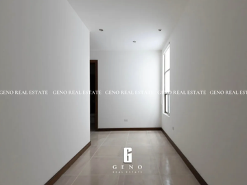 CASA EN VENTA EN BOSQUES DEL VALLE CON ESPACIOS AMPLIOS