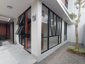 Rumah Artistik Siap Huni di Sleman dekat Sleman City Hall