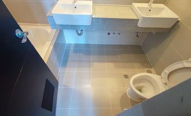 Modern 3-Bedroom for Sale at Uptown Parksuites, BGC