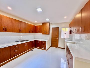 Brand New Duplex House and Lot In Bf Resort Village, Las Pinas City