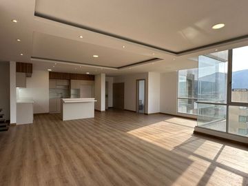 Venta de Pent House de Oportunidad, Sector Embajada Americana