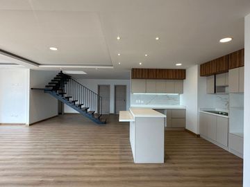 Venta de Pent House de Oportunidad, Sector Embajada Americana