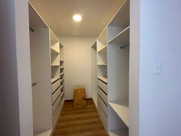Venta de Pent House de Oportunidad, Sector Embajada Americana