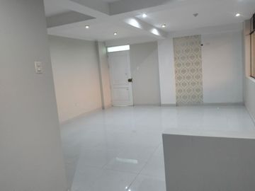 Se Vende Departamento Tercer Piso Urb Oasis