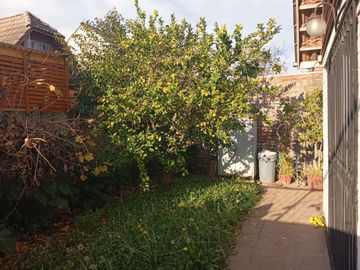 Venta de Casa de 2 Pisos en Maipú – Tranquilidad y Conectividad en un Solo Lugar