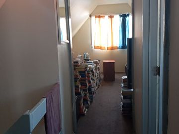 Venta de Casa de 2 Pisos en Maipú – Tranquilidad y Conectividad en un Solo Lugar