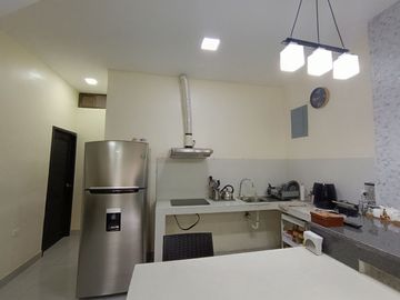Venta de casa, 5 dormitorios en Sauces 2, Guayaquil
